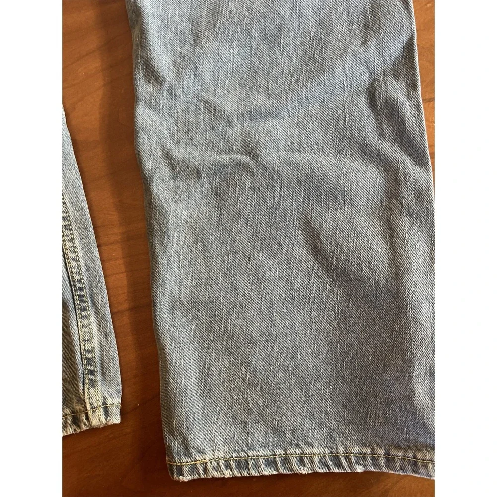 Levi 505 Regular Straight Leg Light Wash Blue Jeans Size 40x32